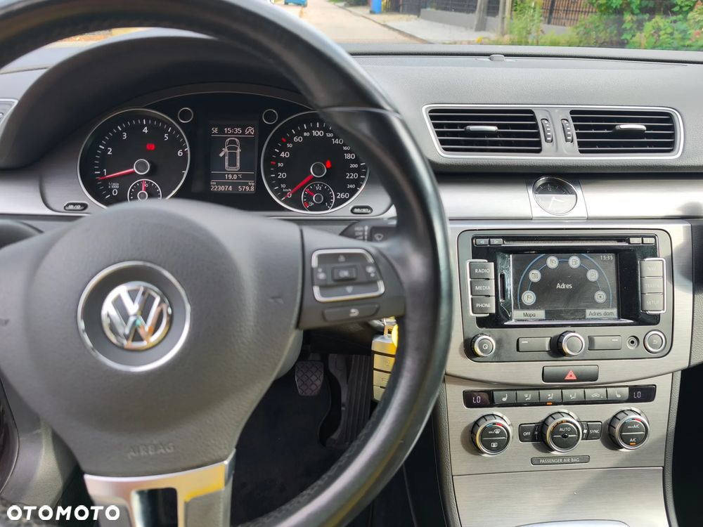 Volkswagen Passat 1.4 TSI BMT Trendline - 9