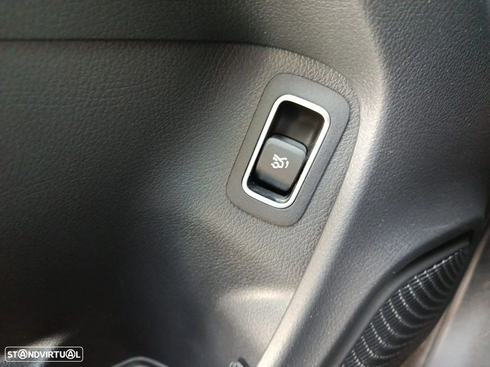 Mercedes-Benz CLA 180 d AMG Line Aut. - 32