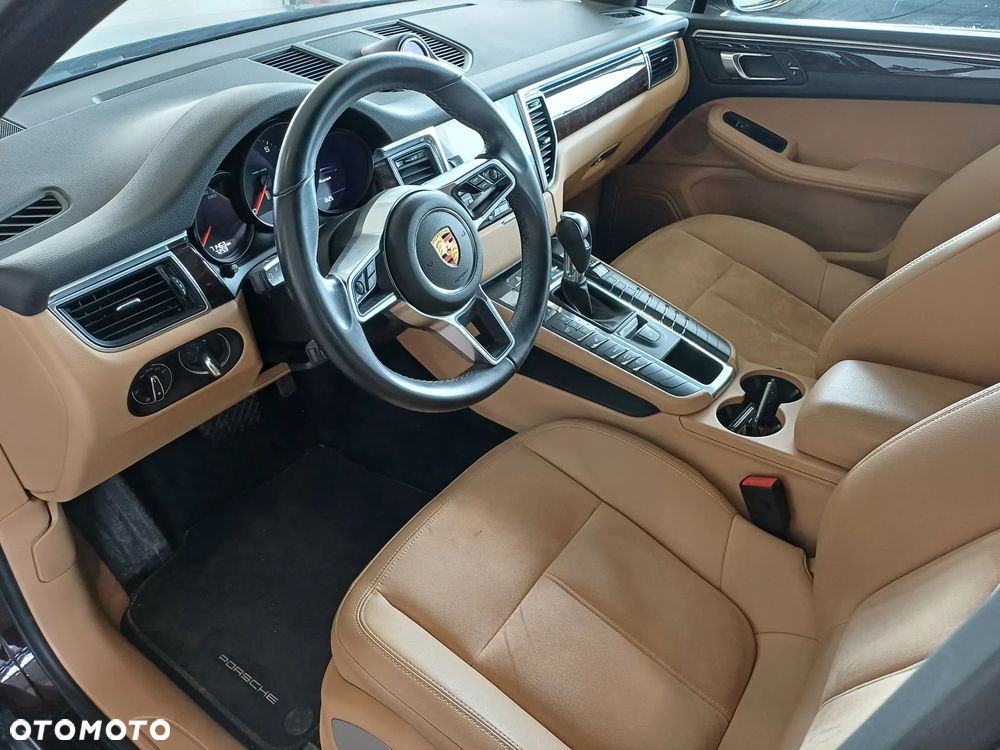 Porsche Macan Standard - 13