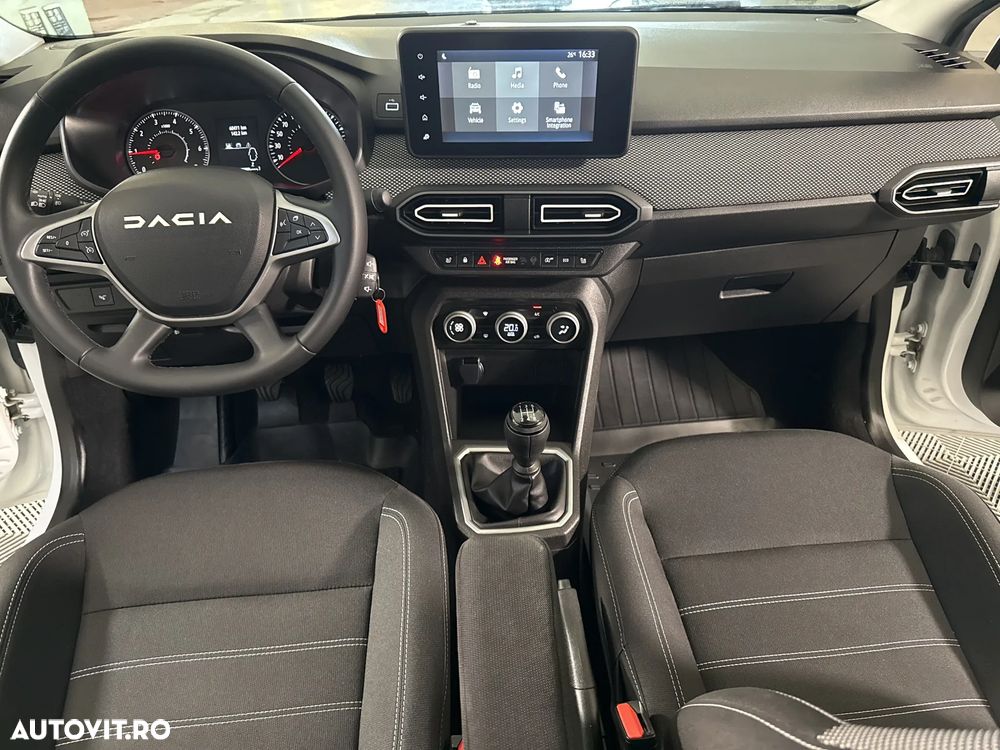 Dacia Sandero - 10
