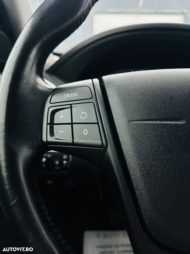 Volvo XC 60 D3 Kinetic - 28