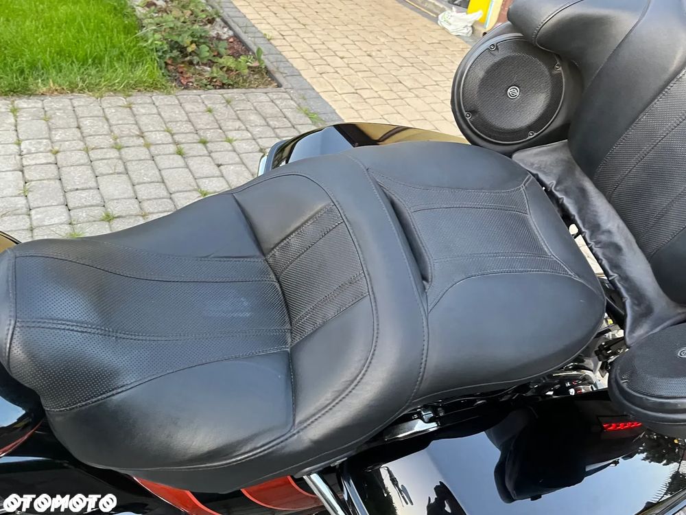 Harley-Davidson Touring Road Glide - 23