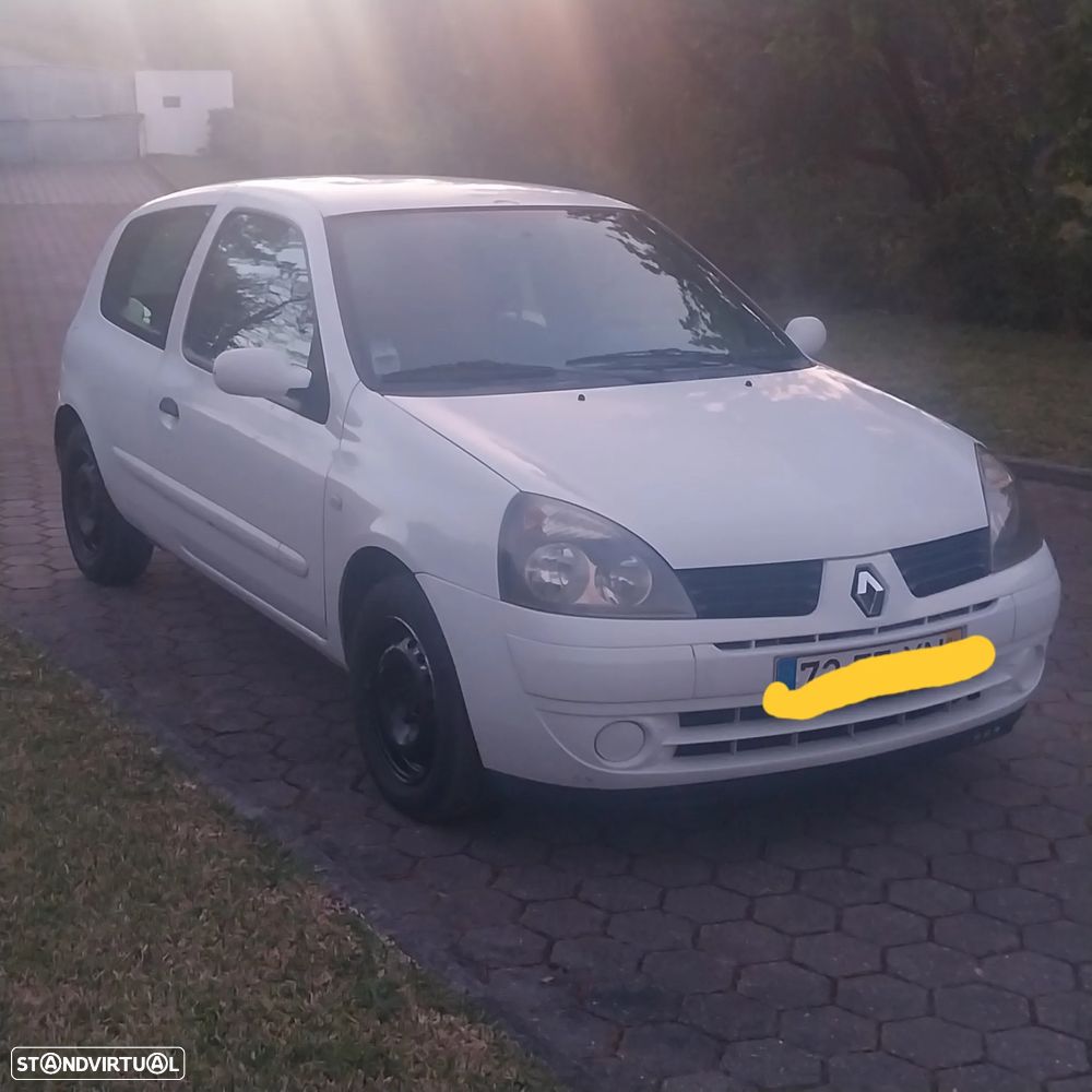 Renault Clio - 2