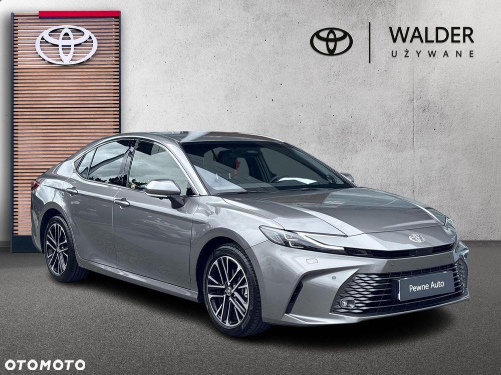 Toyota Camry - 6