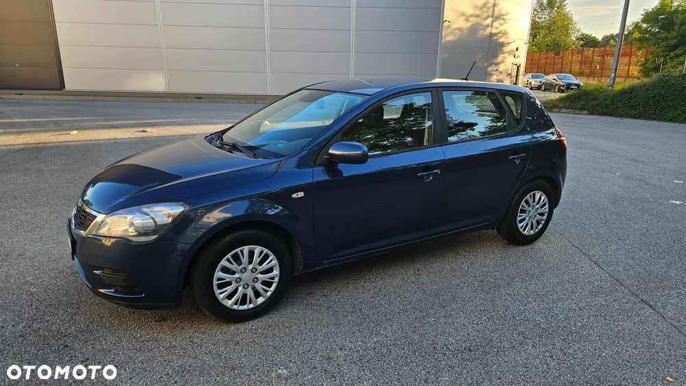 Kia Ceed - 20