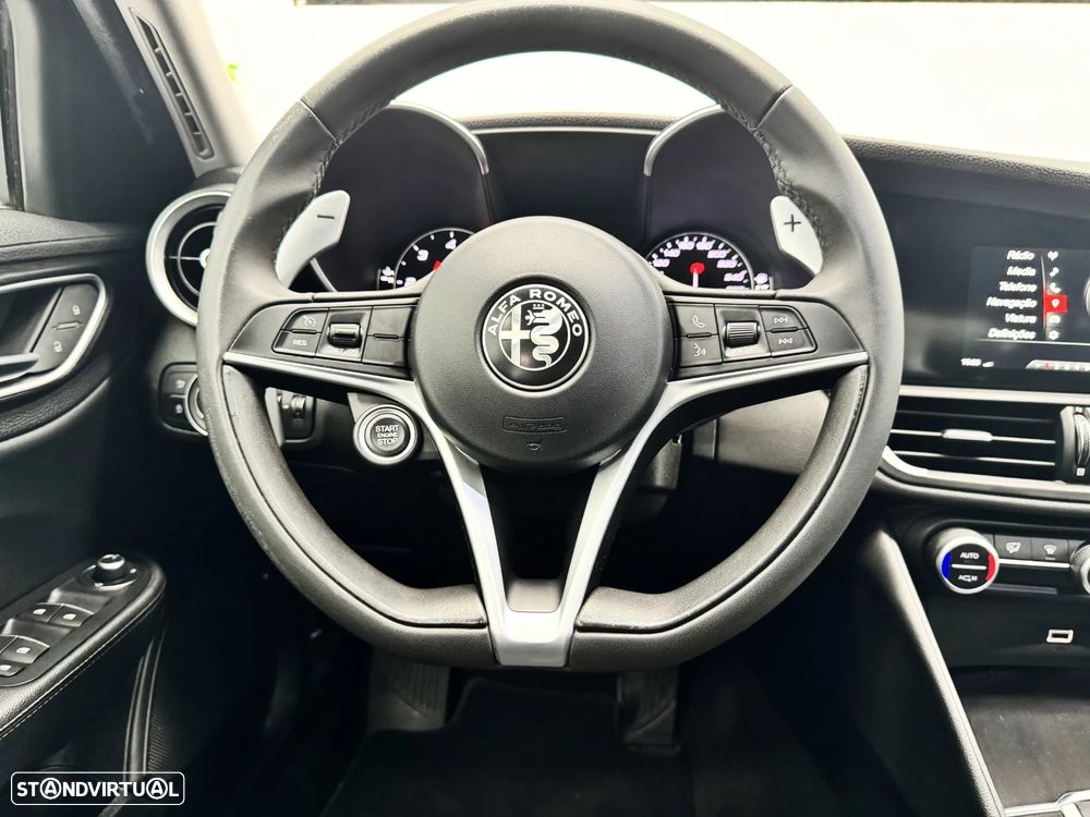 Alfa Romeo Giulia 2.2 D Super AT8 - 17