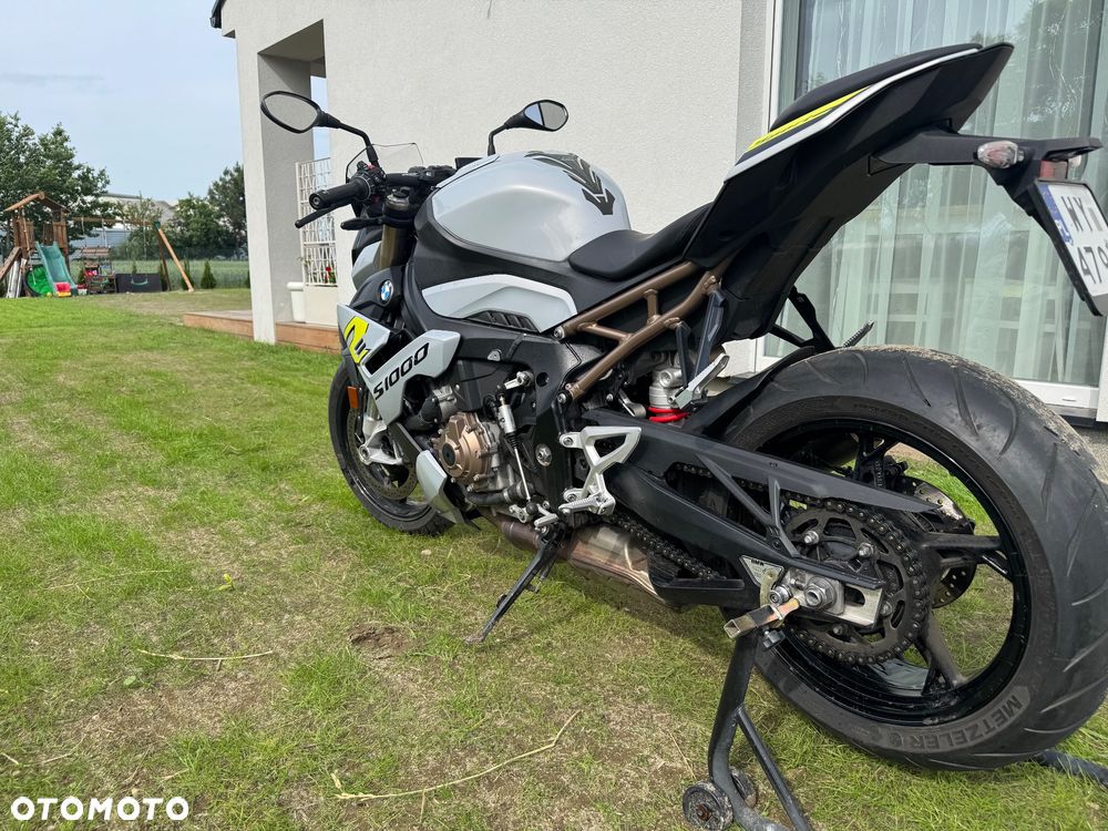 BMW S - 3