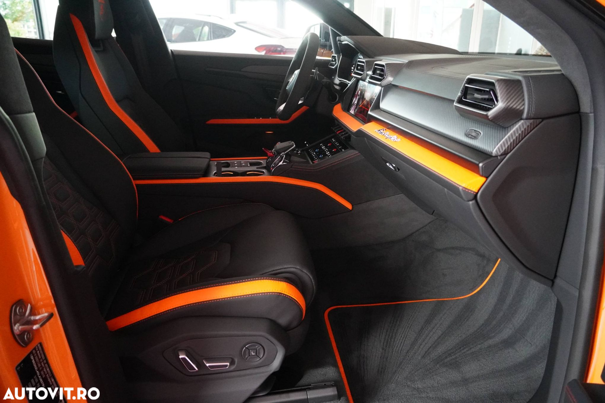 Lamborghini URUS - 24
