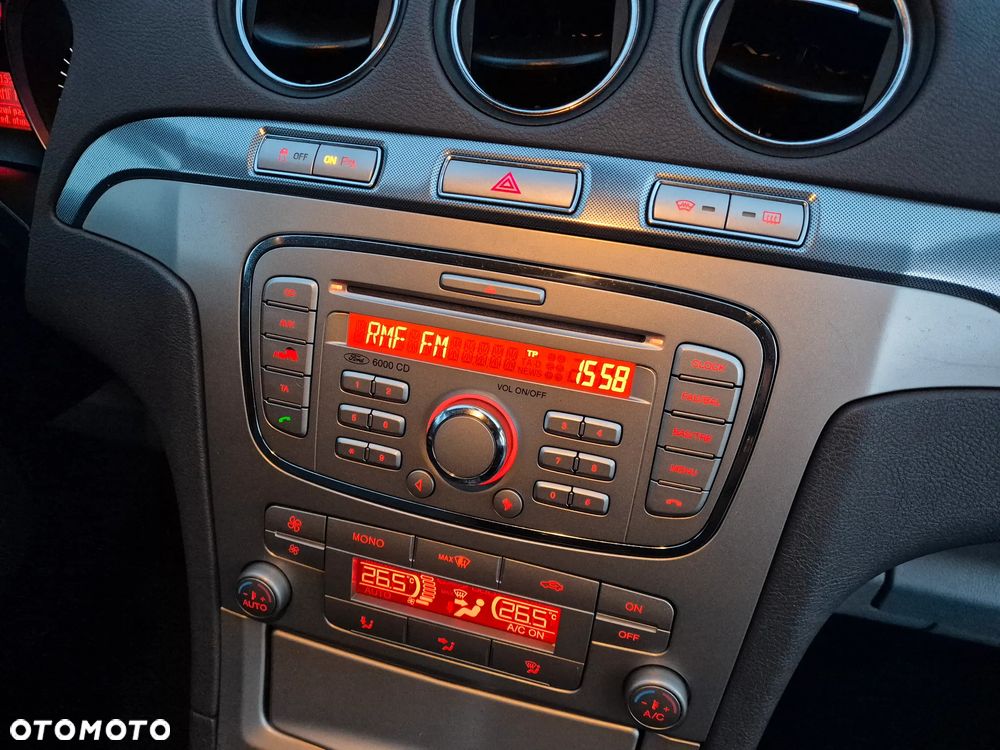 Ford S-Max 2.0 TDCi DPF Titanium - 17