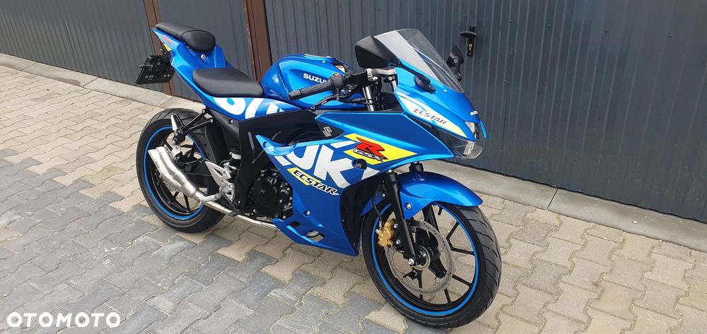 Suzuki GSX-R - 1