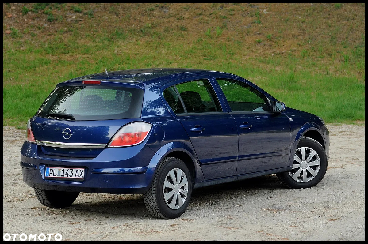 Opel Astra - 18