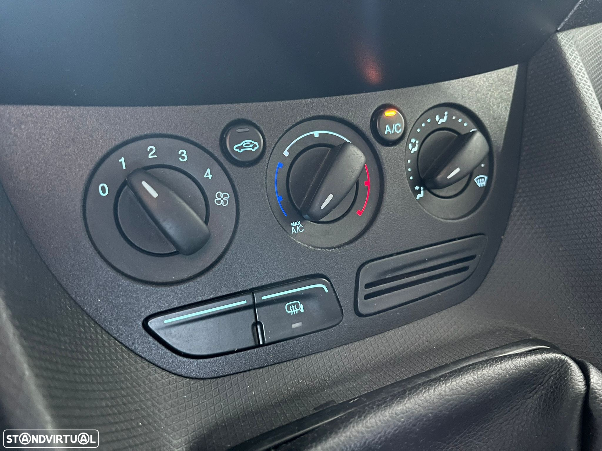 Ford Connect 1.6 TDCI 3 LUGARES - 10