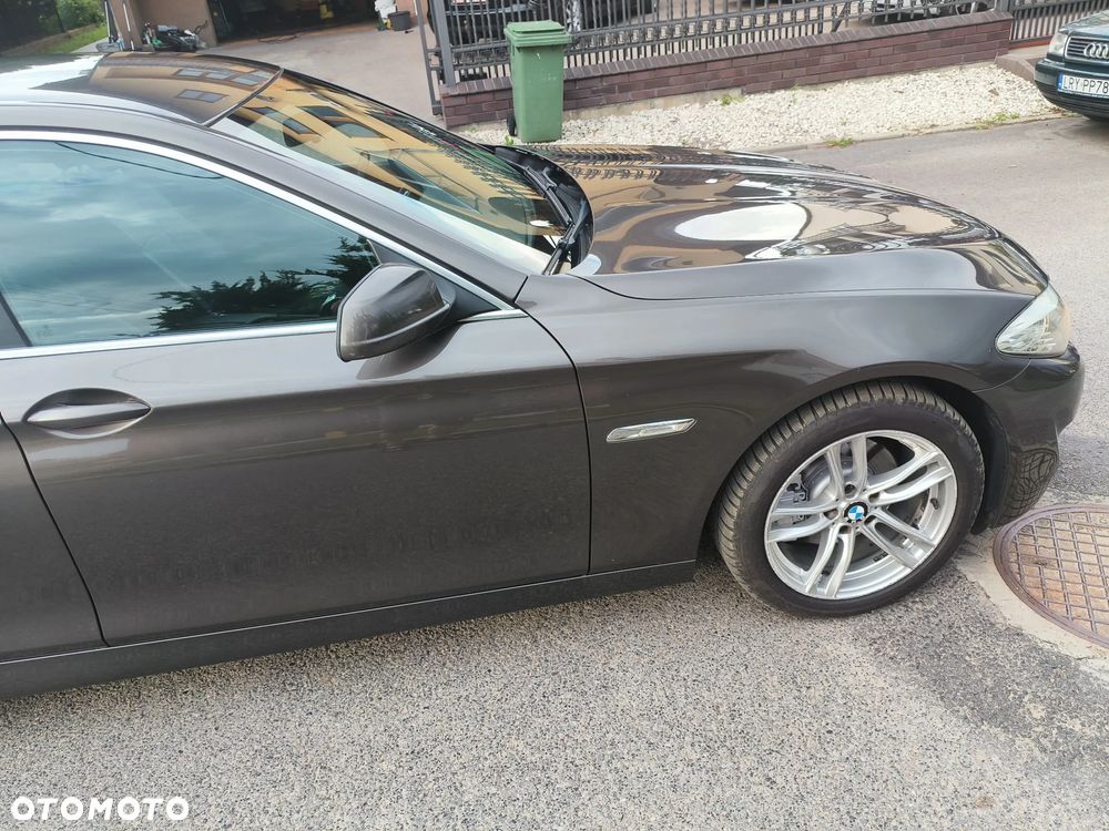 BMW Seria 5 523i Sport-Aut - 29