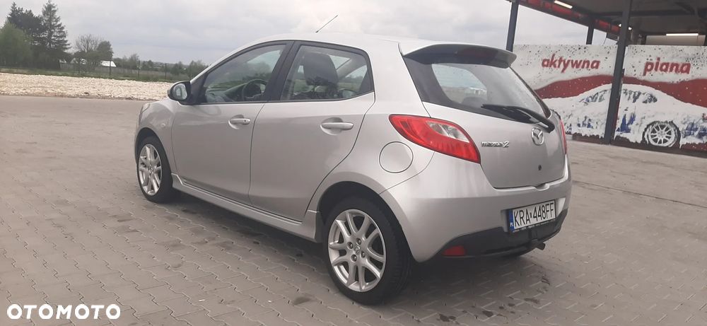 Mazda 2 - 23