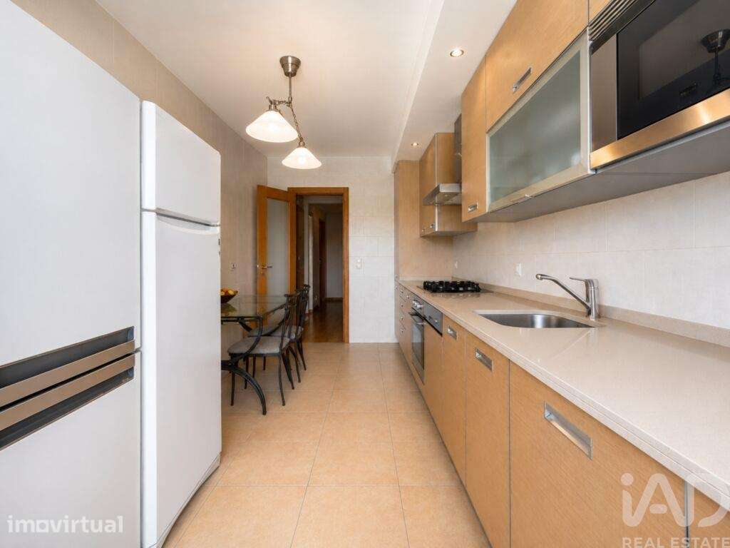 Apartamento T3 em Caparica e Trafaria de 120 m2 - Grande imagem: 3/32