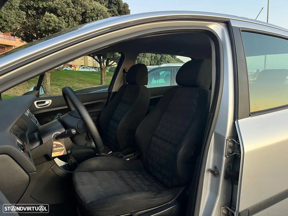 Peugeot 307 1.6 HDi Premium - 6