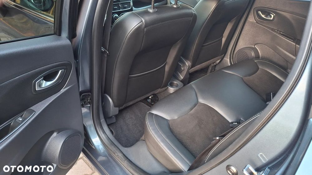 Renault Clio Energy dCi 90 Start & Stop LIMITED 2018 - 17