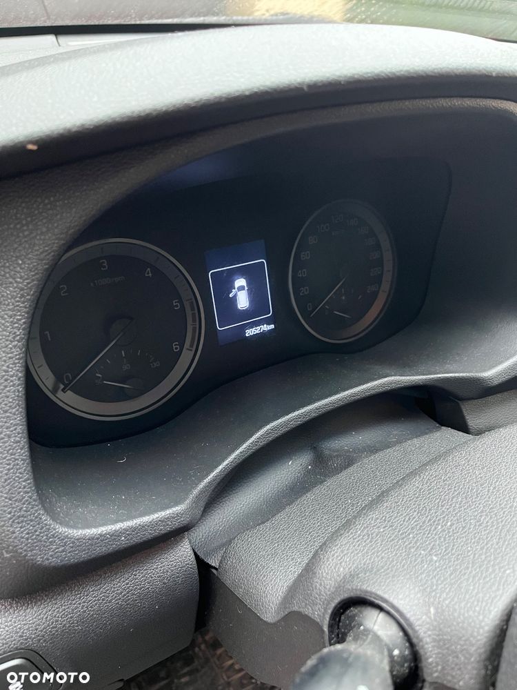 Hyundai Tucson 2.0 CRDI Comfort 4WD - 6