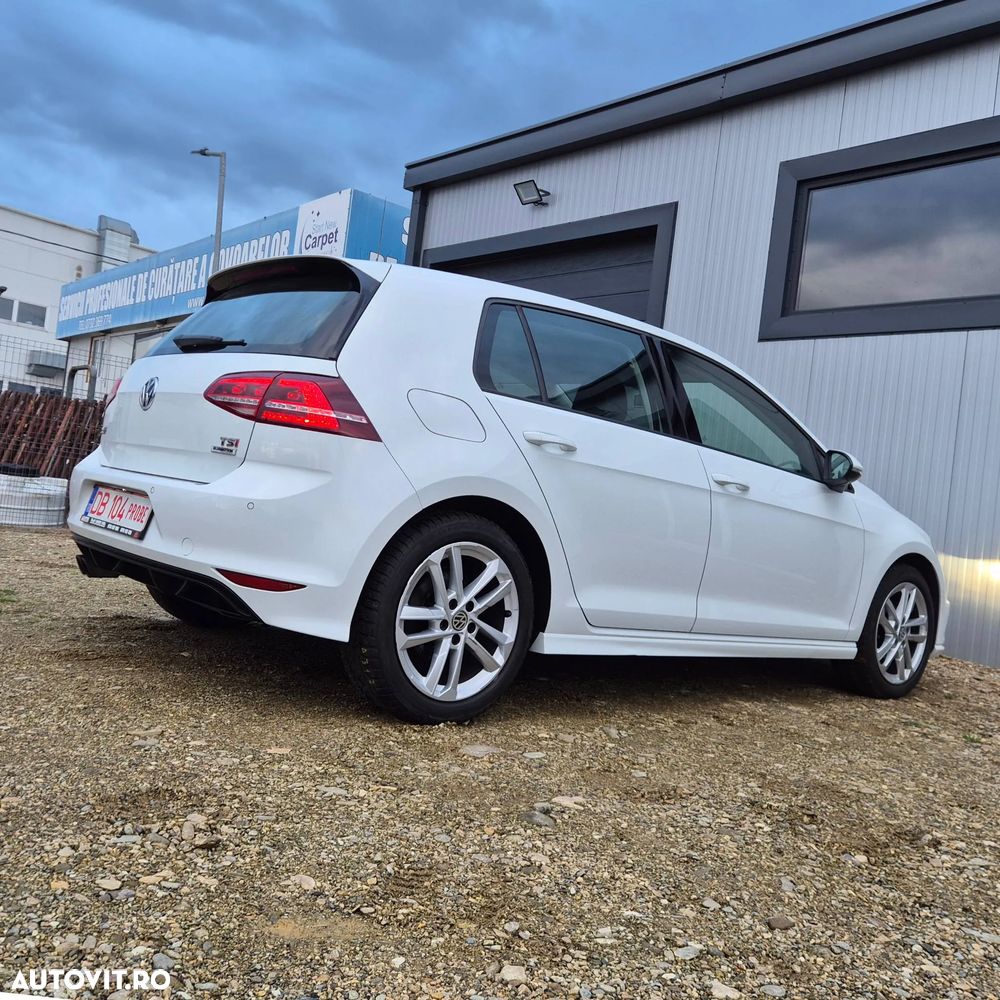 Volkswagen Golf - 11