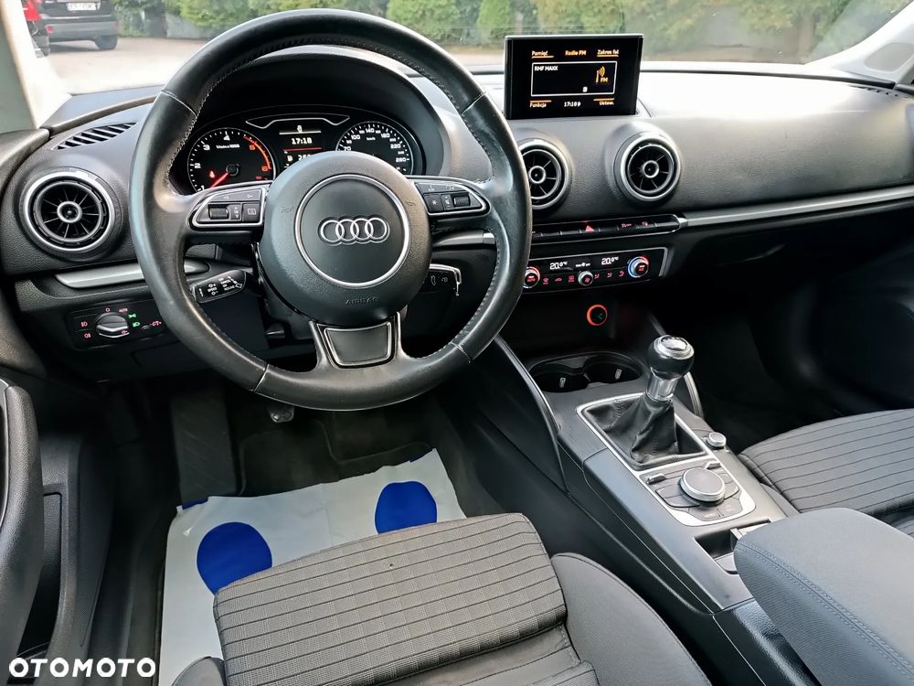 Audi A3 Sportback 1.6 TDI Sport - 32