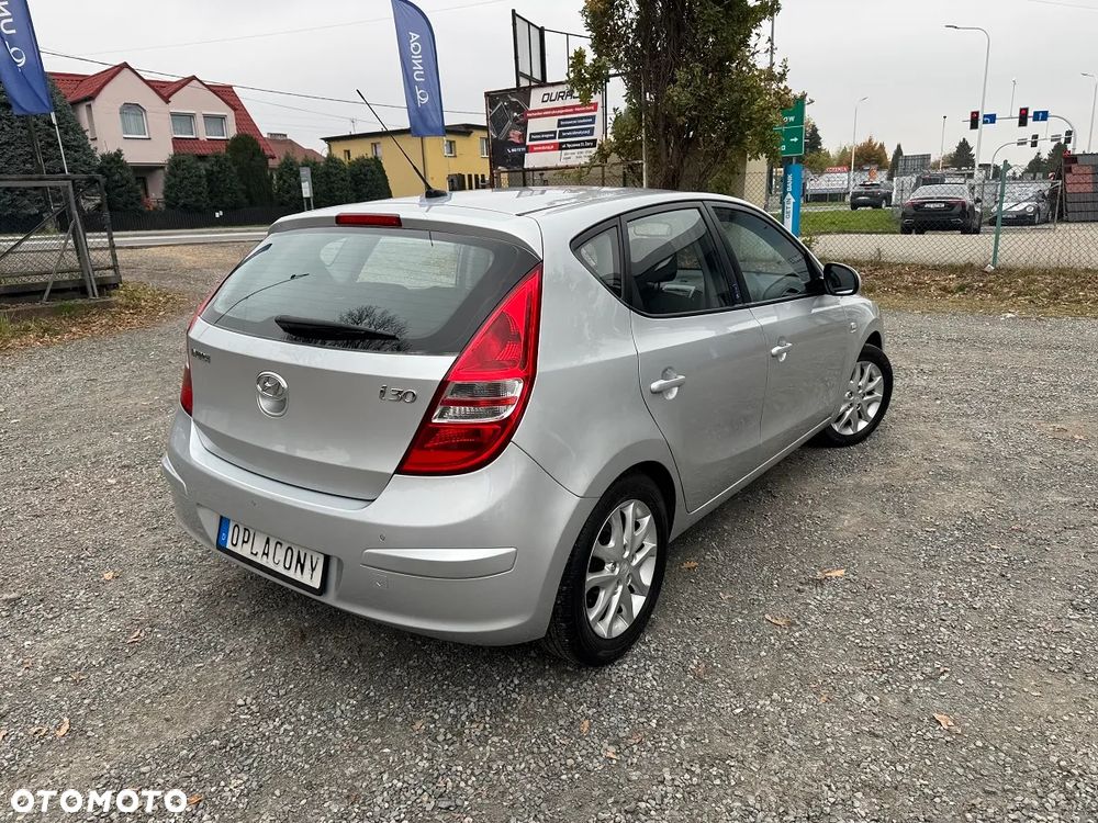 Hyundai i30 1.4 FIFA WM Edition - 8