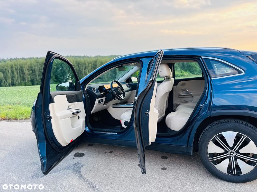 Mercedes-Benz EQA 300 66.5kWh 4-Matic Progressive - 11