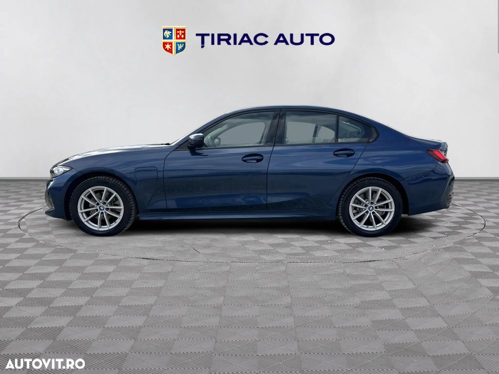 BMW Seria 3 320e Aut. - 3