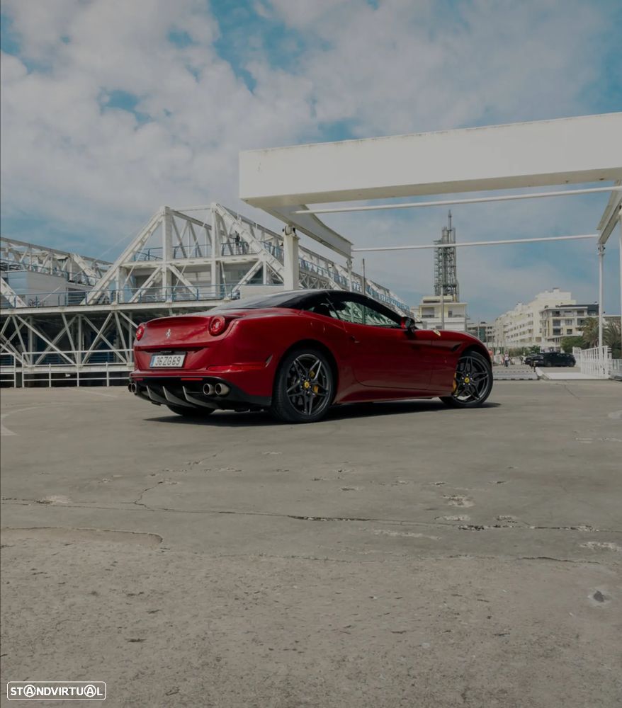 Ferrari California T - 23