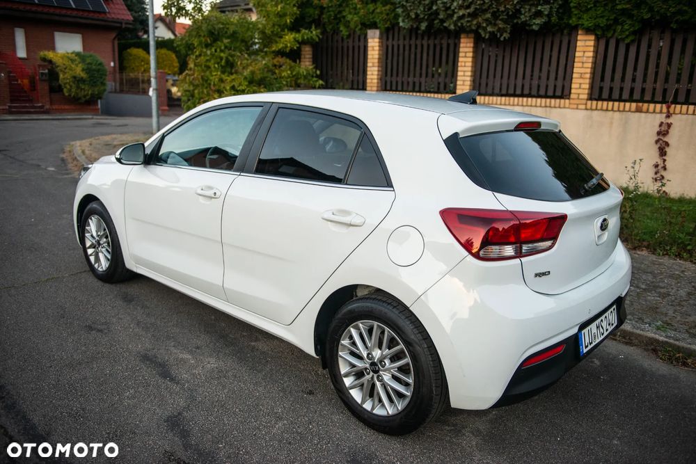 Kia Rio 1.2 Business Line Plus - 12