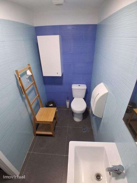 Apartamento T4 no centro da Charneca de Caparica - Grande imagem: 5/8