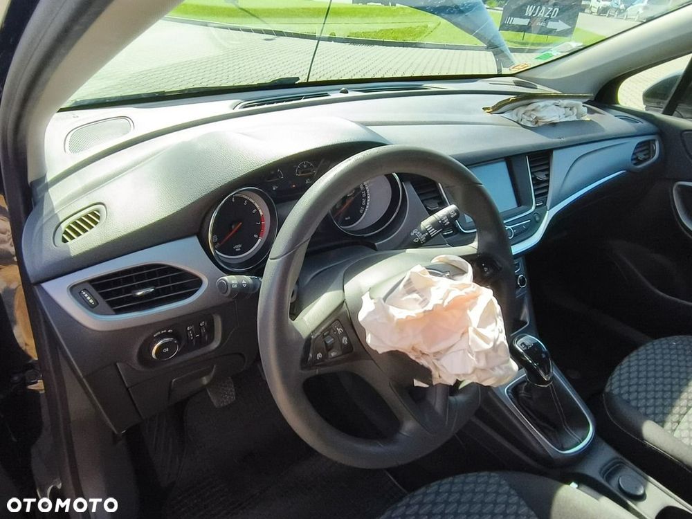 Opel Astra - 10