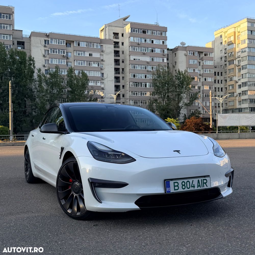 Tesla Model 3 Performance - 1