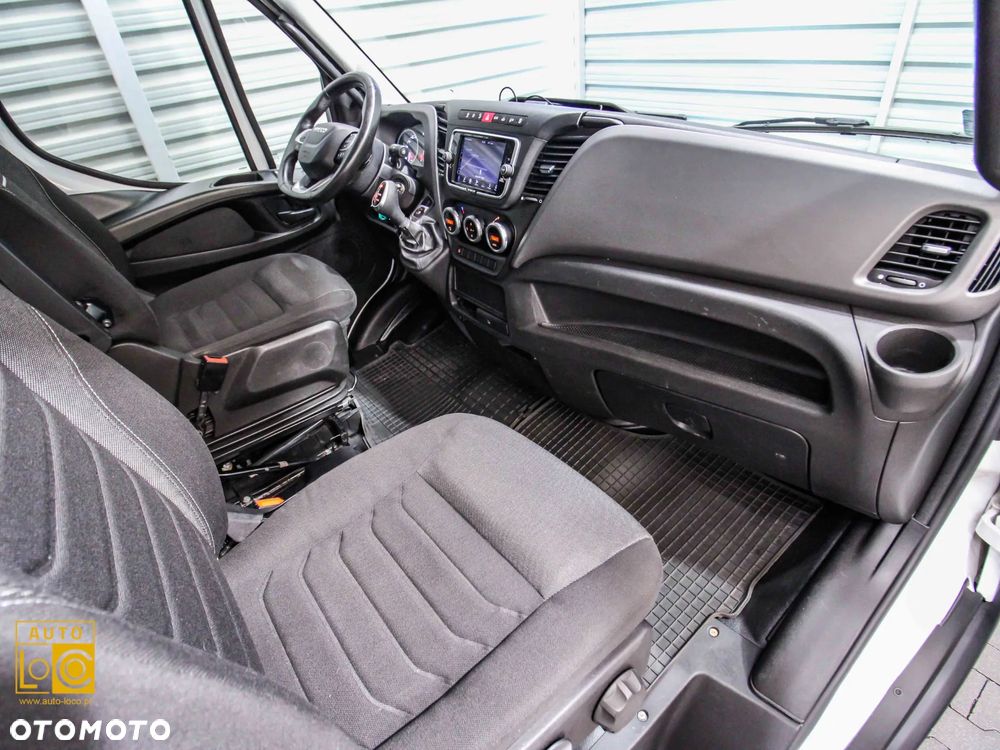 Iveco DAILY CHŁODNIA + MROŹNIA + AGREGAT x 2 + AUTOMAT - 6