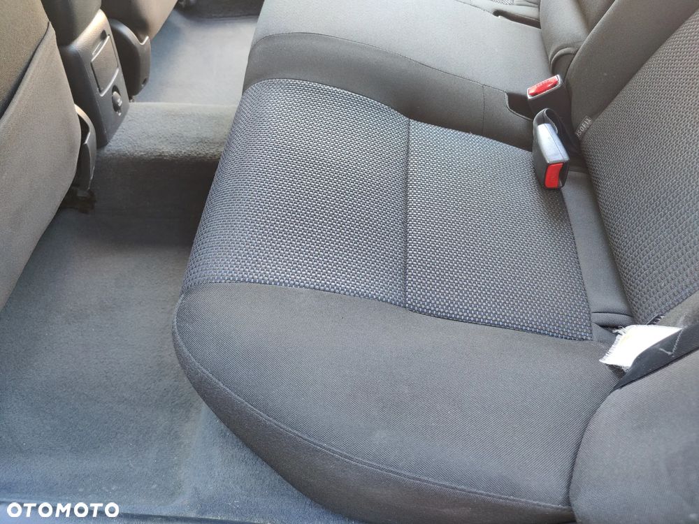 Toyota Avensis 2.0 D-4D Sol plus+NAVI - 16