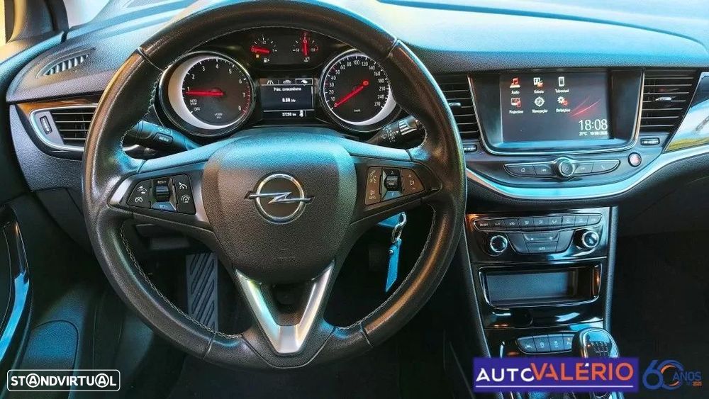 Opel Astra 1.2 T Design & Tech S/S - 18