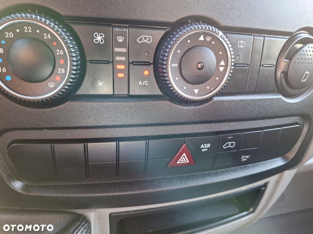 Mercedes-Benz Sprinter - 7