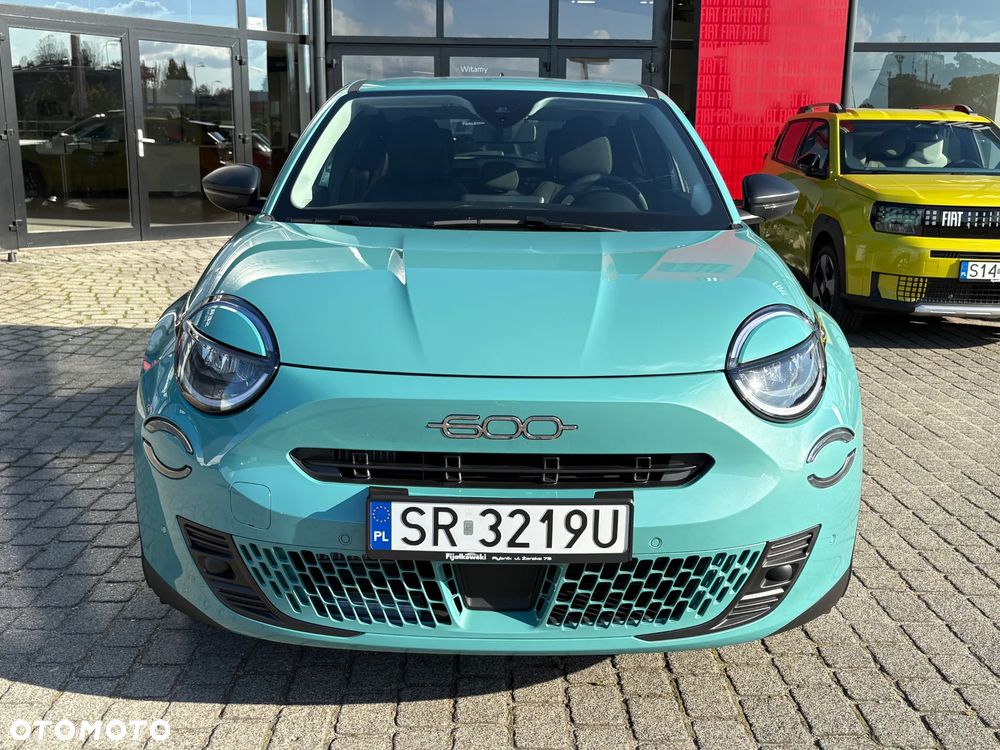 Fiat 600 1.2 Turbo Hybrid eDCT - 8
