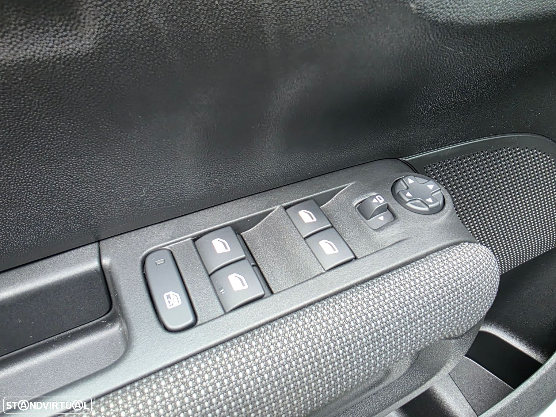Citroën C3 Aircross 1.2 PureTech C-Series - 15