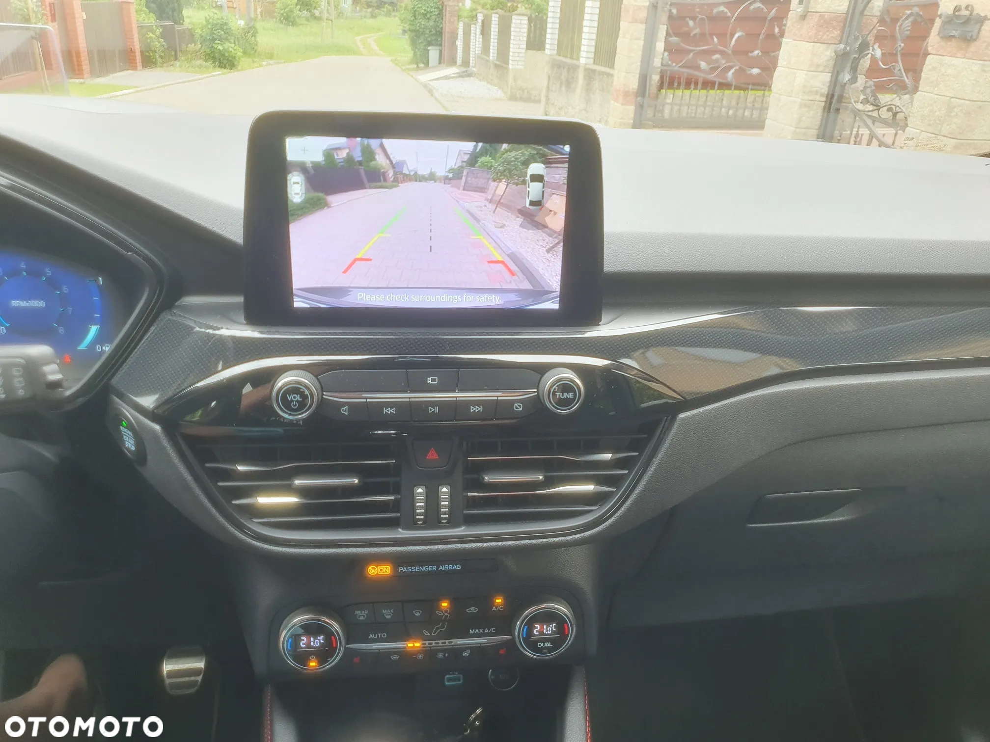 Ford Kuga - 16