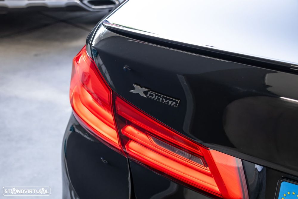 BMW M550d xDrive Auto - 14