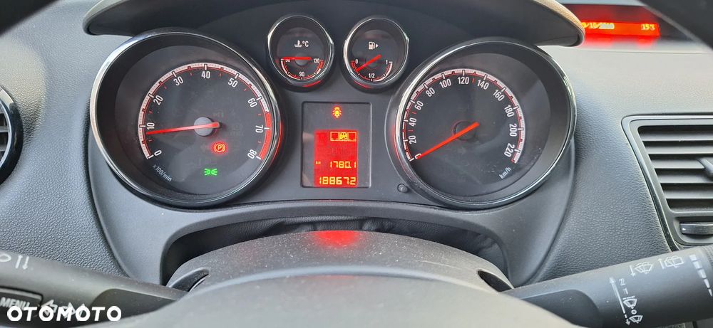 Opel Meriva - 11