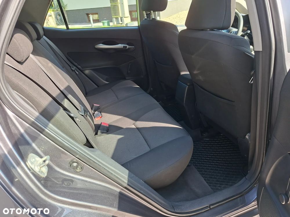 Toyota Auris 1.4 D-4D 2010 - 3