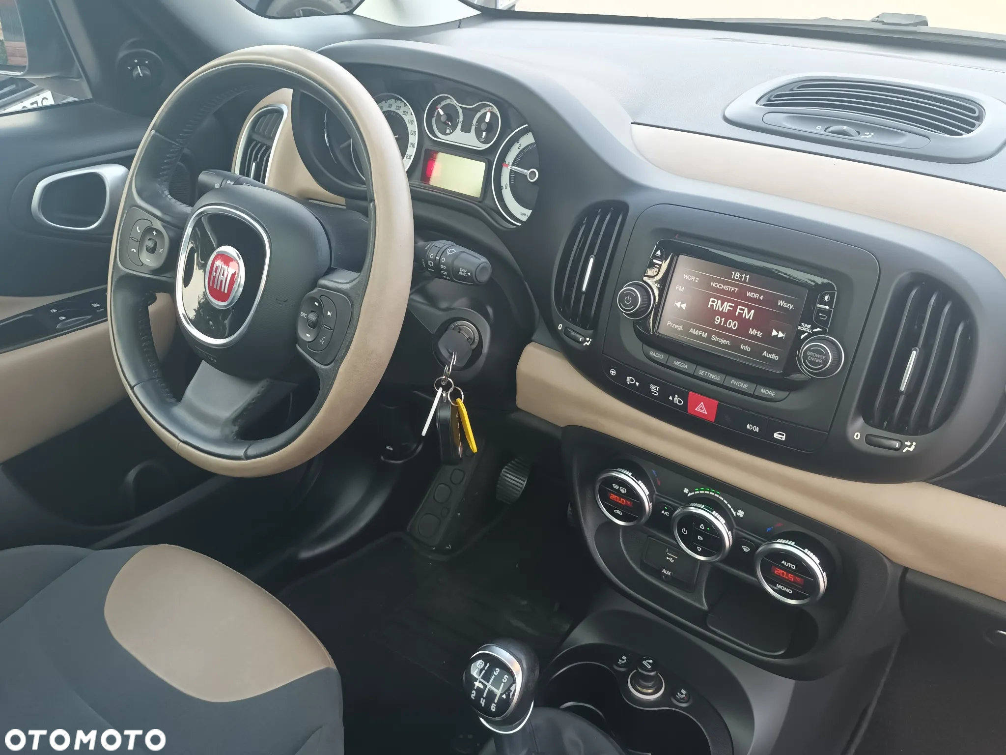 Fiat 500L 1.4 T-Jet 16V Lounge - 20