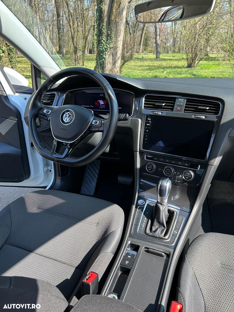 Volkswagen e-Golf - 6