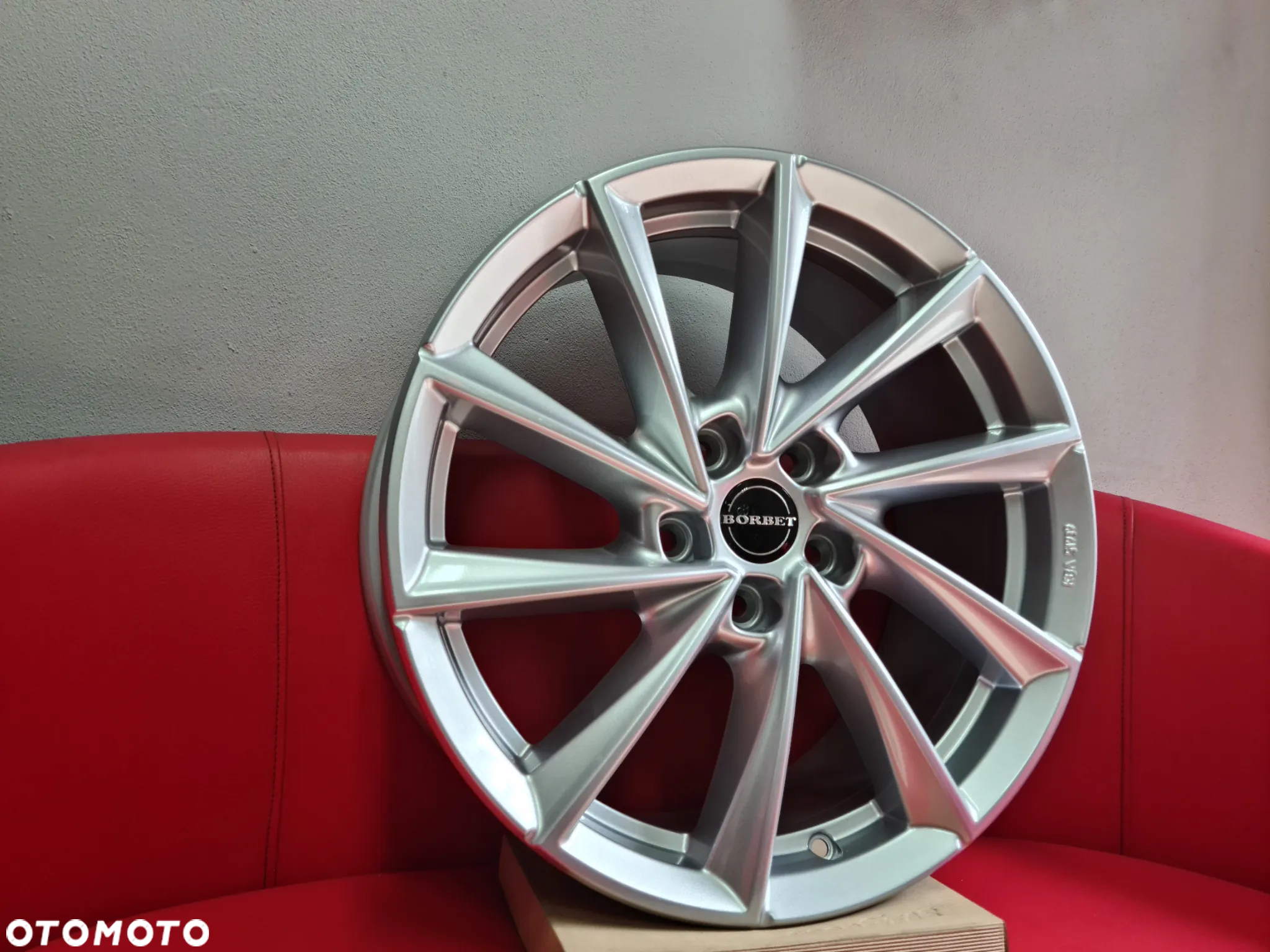 Felgi aluminiowe BORBET 5x114,3r18 et48 srebrne NOWE!!!! - 3