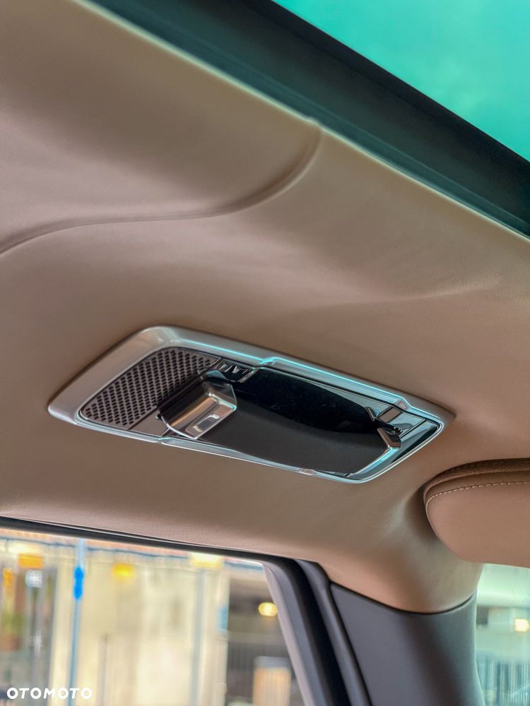 Land Rover Range Rover - 29