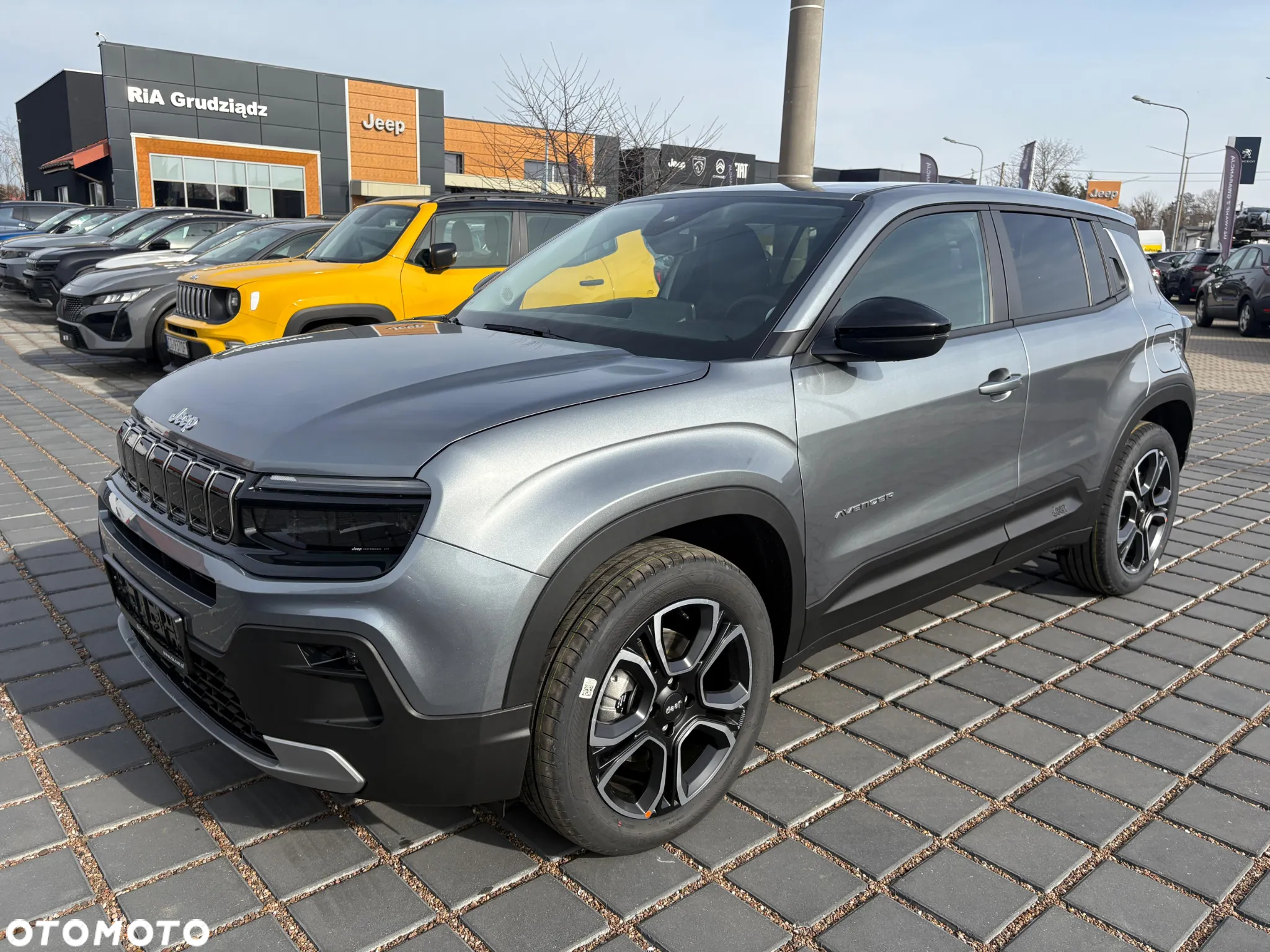 Jeep Avenger 1.2 T3 mHEV Altitude FWD eDCT6 - 17