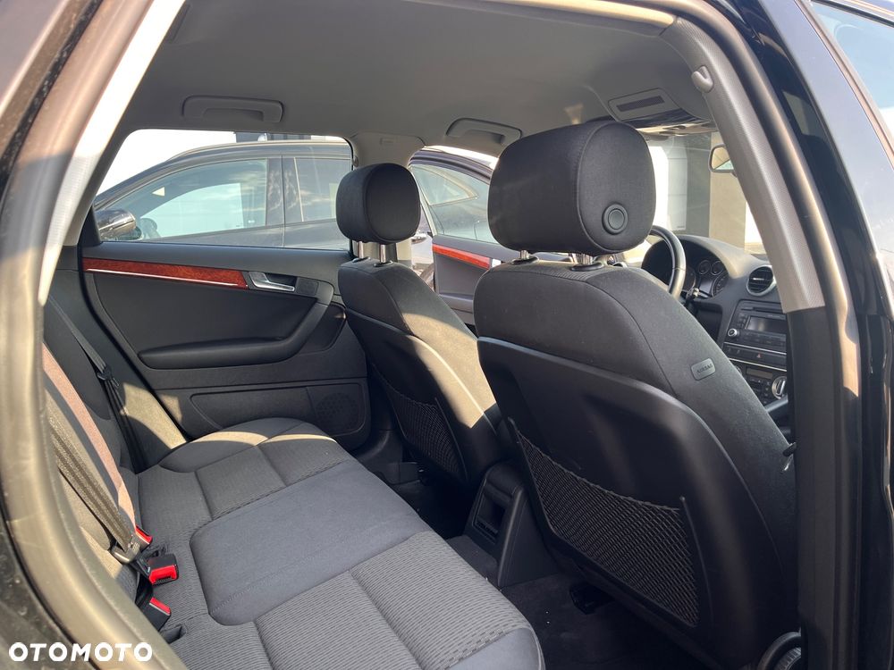 Audi A3 Sportback 1.6 TDI DPF Ambiente - 14