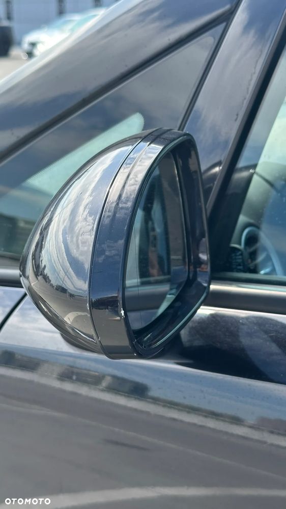 Opel Corsa 1.4 16V Cosmo - 11