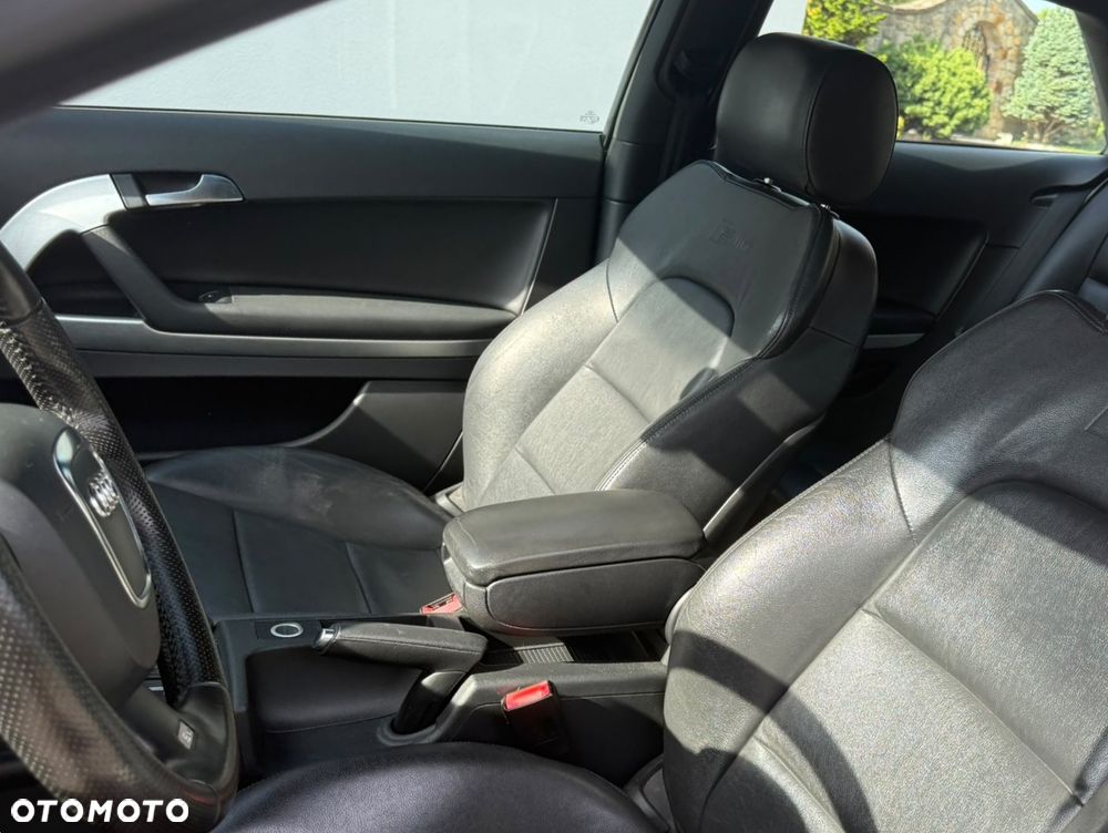 Audi A3 3-drzwiowe 2.0 TDI DPF S tronic Ambition - 17